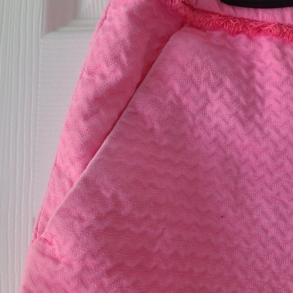 SALE!! Lilly Pulitzer Pink Textures Addie Shorts - Picture 7 of 8